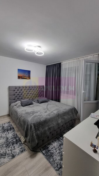 Apartament 3 camere 3/4 -Piata Resita