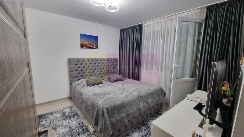 Apartament 3 camere 3/4 -Piata Resita